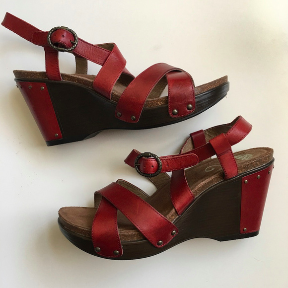 dansko frida wedge sandals